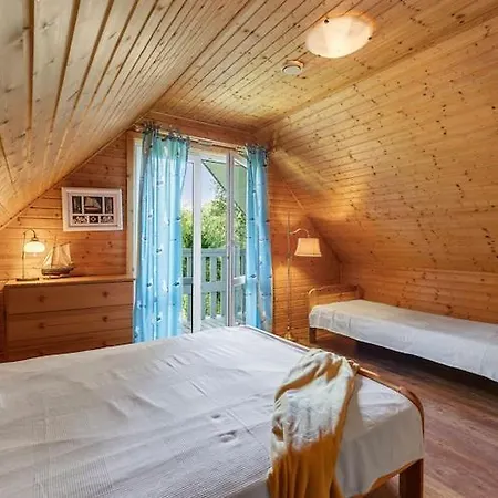Дом отдыха Comfortable With A Fireplace Боболин